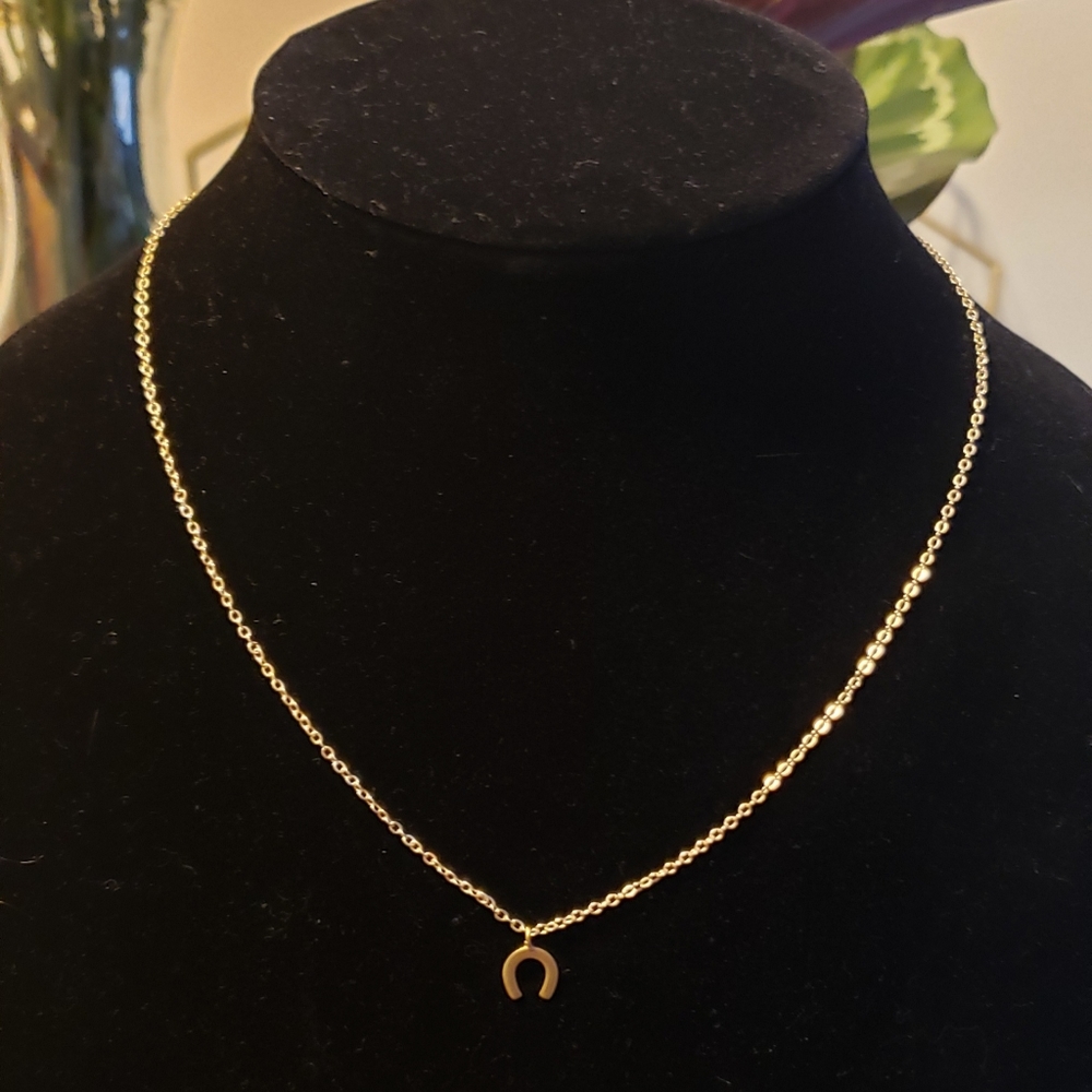 Handmade dainty horseshoe necklace